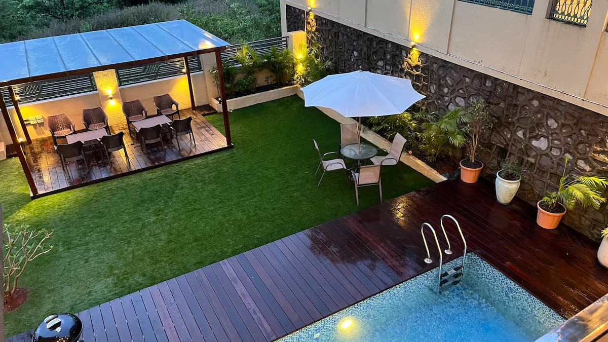 Private pool