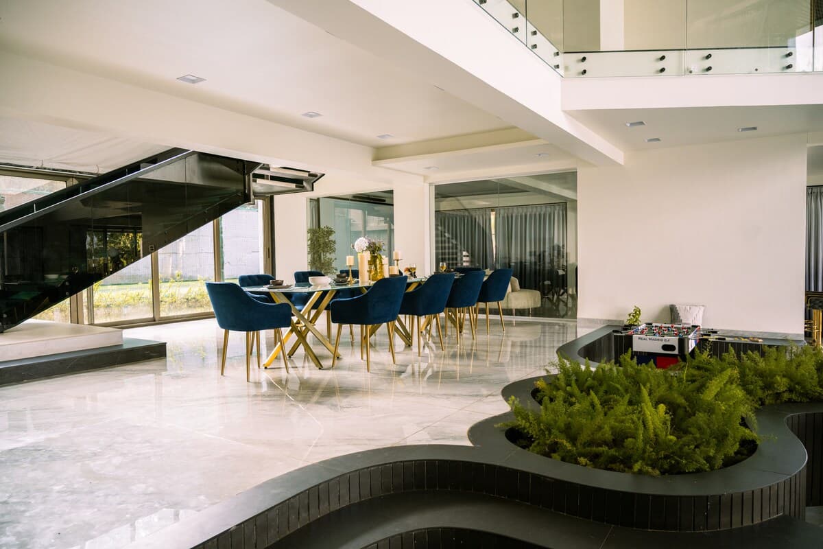 5 BHK Luxury Villa Pawna w/ Infinity Pool, Turf